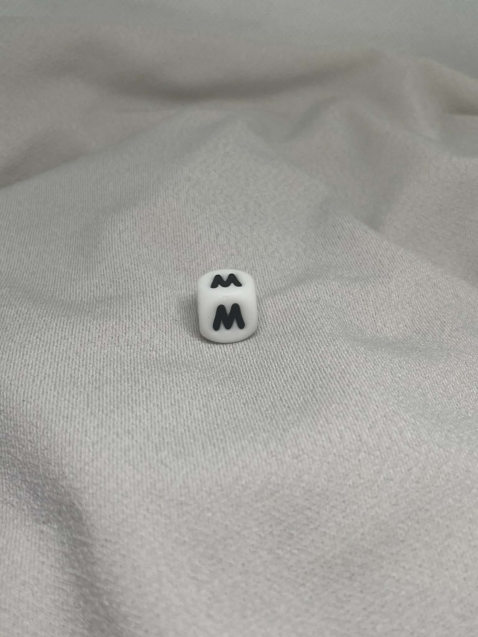 Perles Lettres  M
