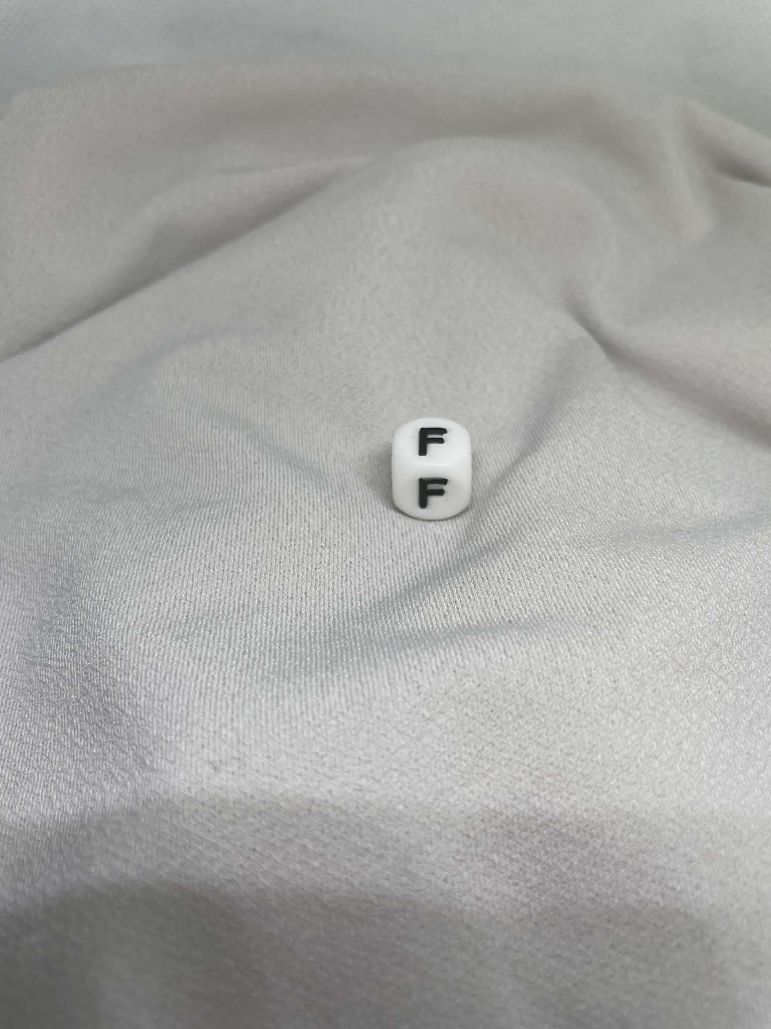Perles Lettre F
