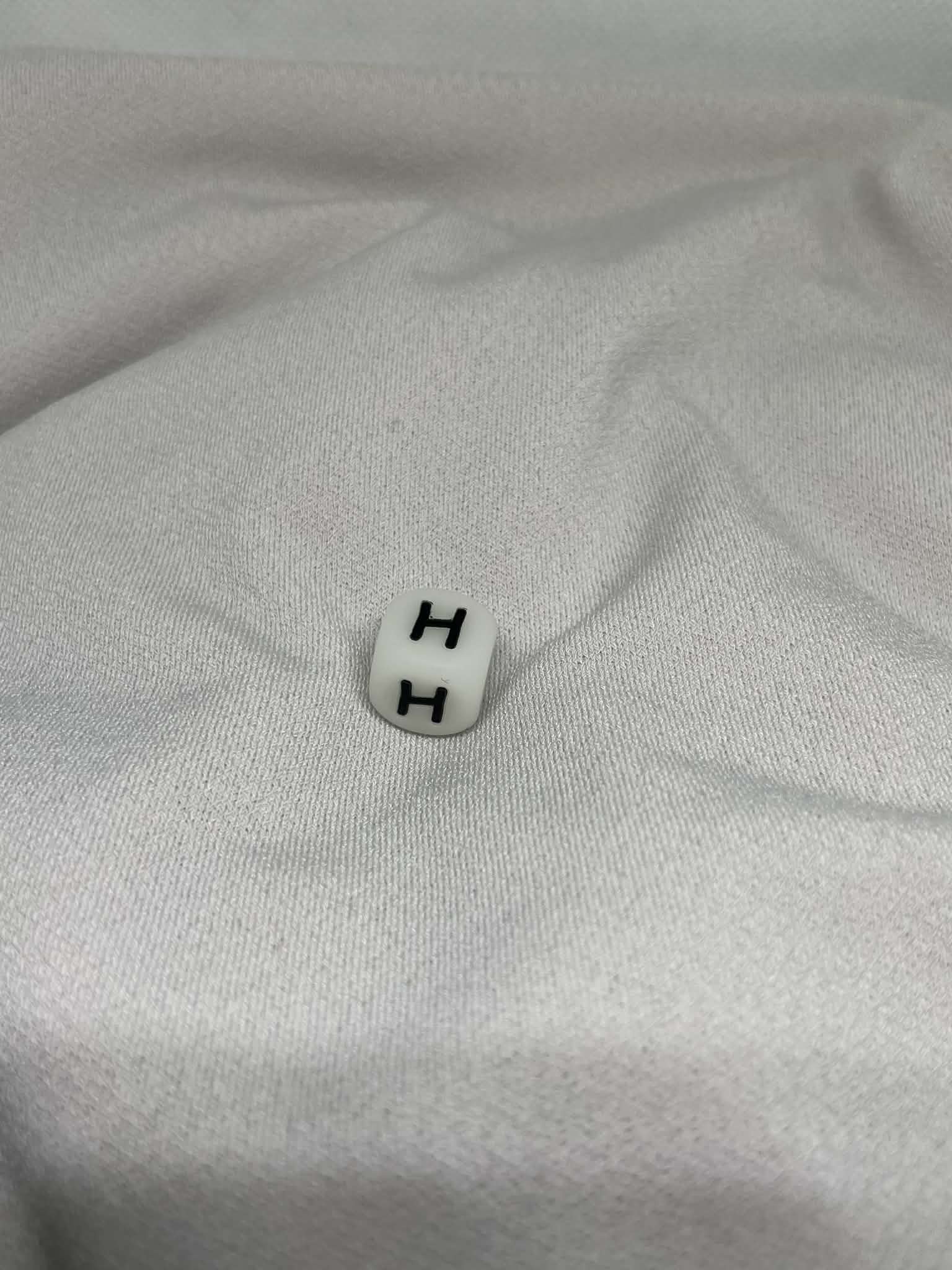 Perles Lettres Phosphorescente H