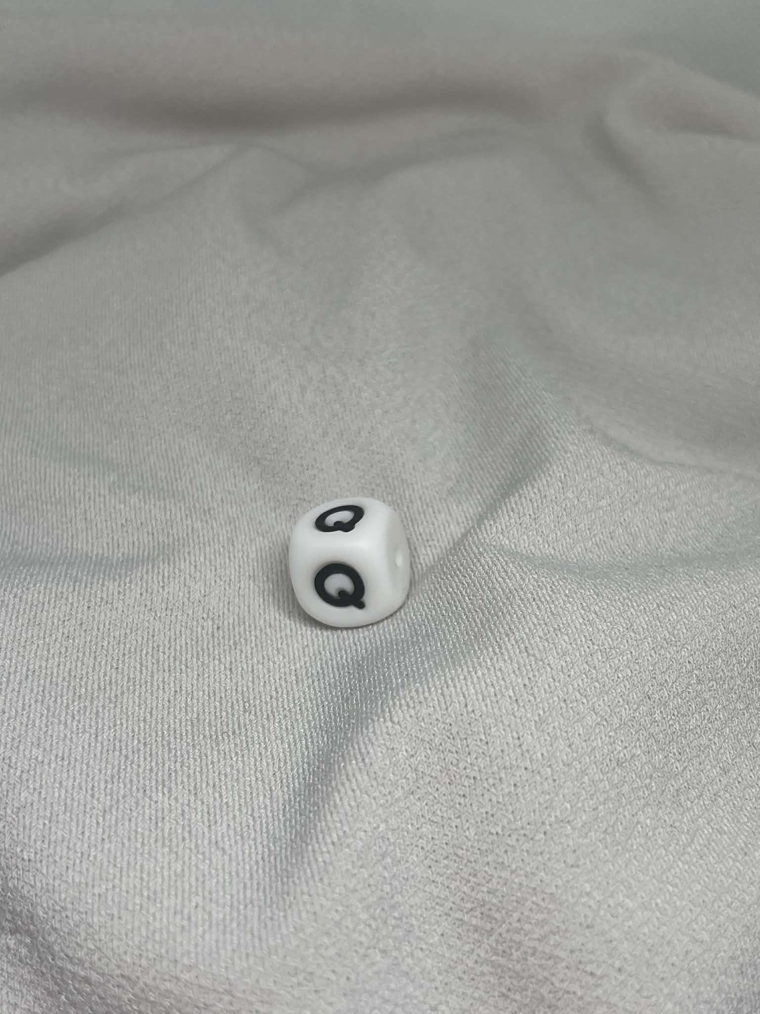 Perles Lettres Q