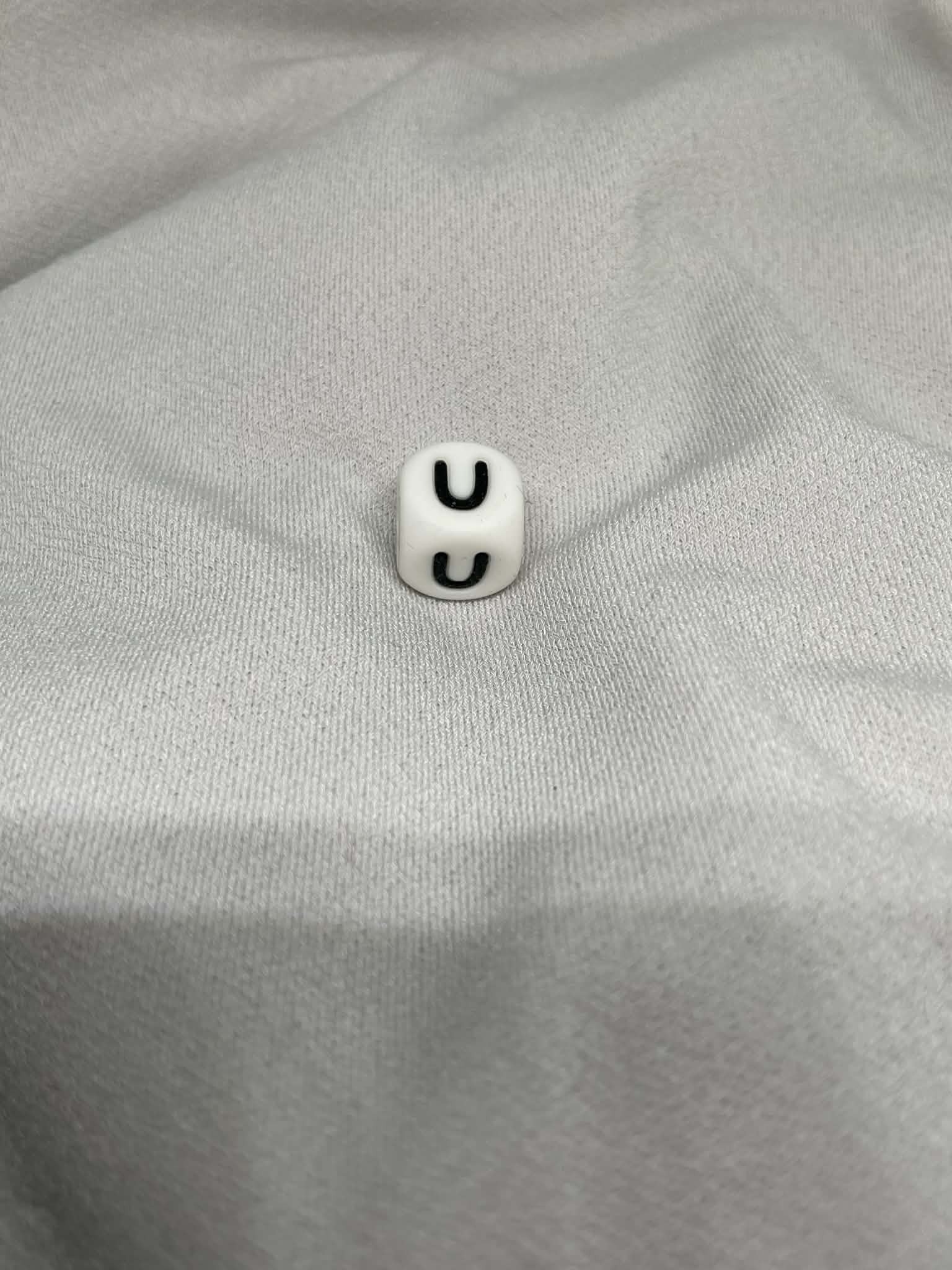 Perles Lettres U