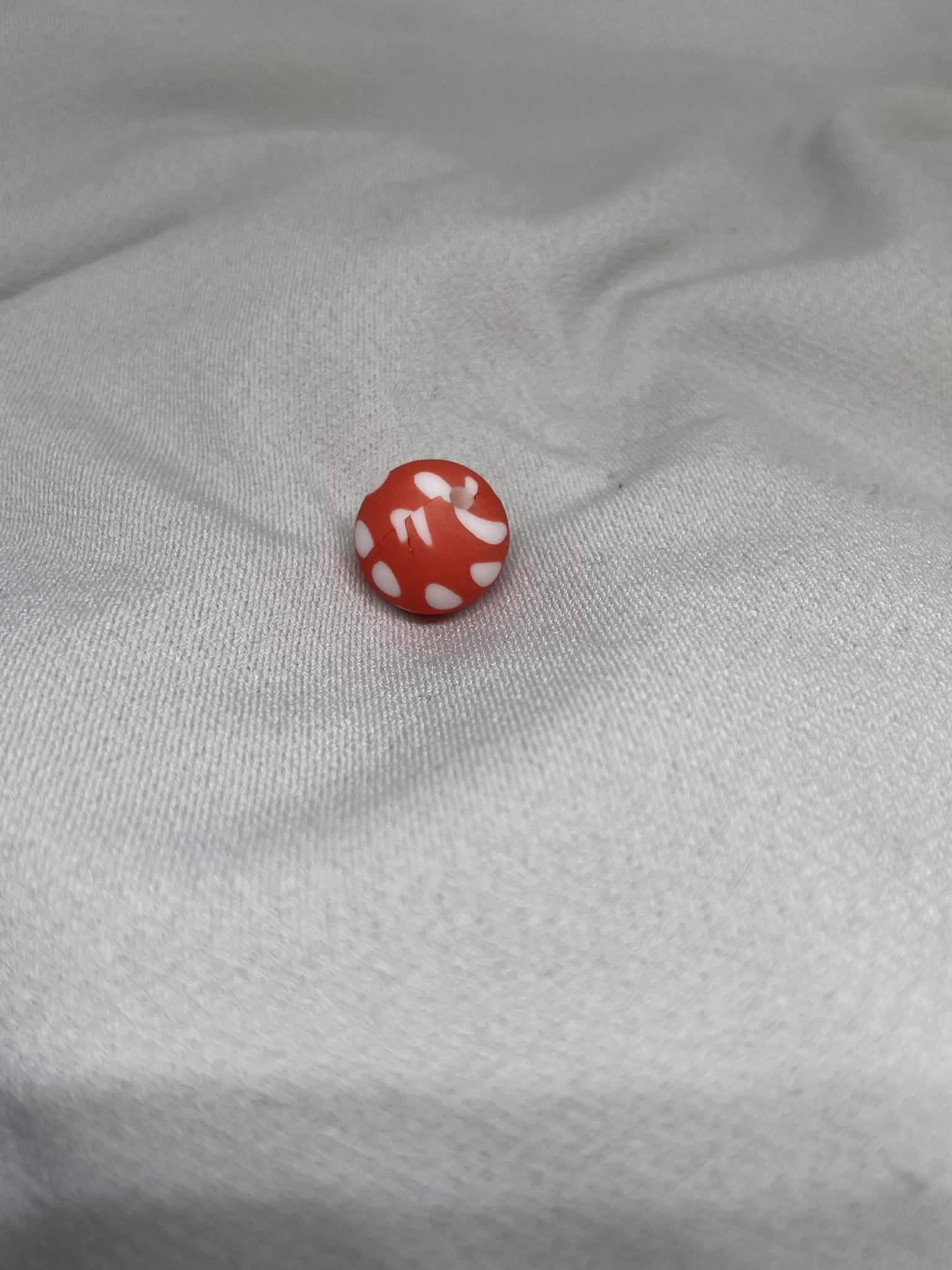 Perles Point Rouge